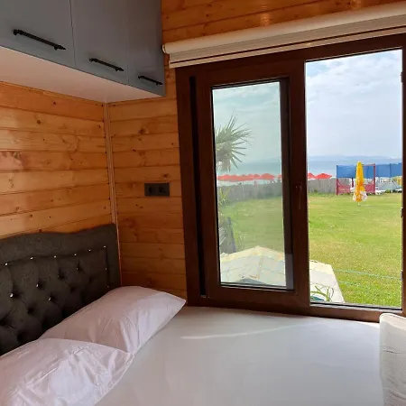 Tiny House Yazlik Ev Mavi Beyaz Icinde Holiday home